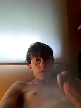 Snapshot of DIEGO970 chatting on May 8, 2026, 8:40 am DIEGO970 online show from May 8, 2026, 8:40 am
