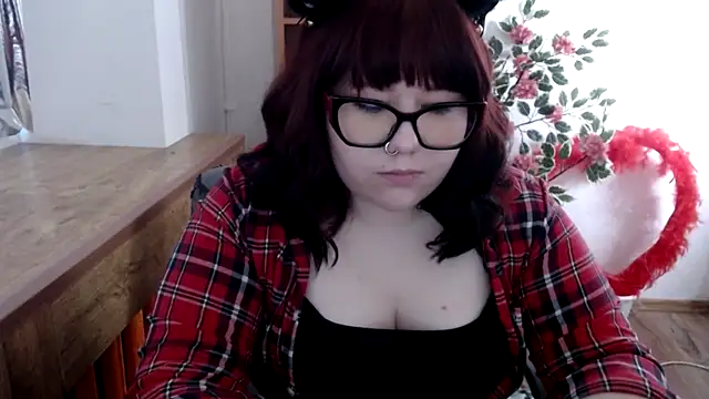 Snapshot of KarolinasHot chatting on May 22, 2026, 5:11 pm KarolinasHot online show from May 22, 2026, 5:11 pm