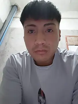 Snapshot of Arielfloresmollo chatting on May 23, 2026, 6:18 pm Arielfloresmollo online show from May 23, 2026, 6:18 pm