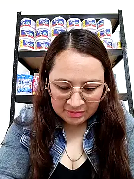 Snapshot of VANESSA__28 chatting on May 14, 2026, 12:35 pm VANESSA 28 online show from May 14, 2026, 12:35 pm