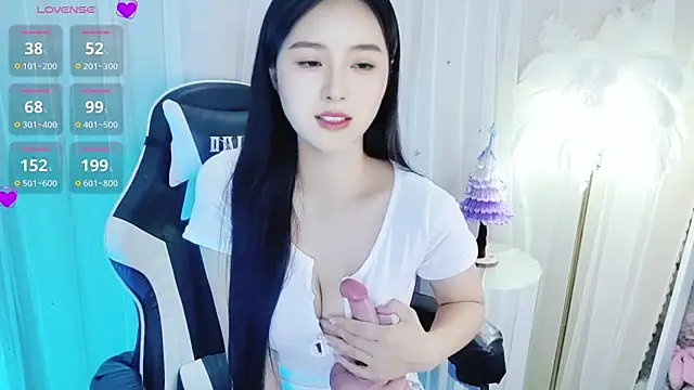 OvObbit  online show from May 12, 2026, 8:59 pm