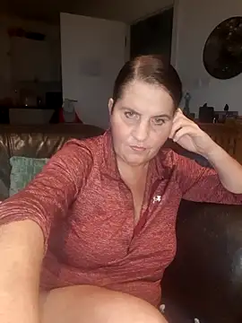 Snapshot of Velvet-Milf chatting on June 21, 2026, 8:25 pm Velvet-Milf online show from June 21, 2026, 8:25 pm