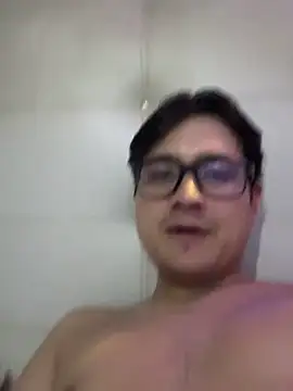 Snapshot of Danner-Alaia chatting on May 29, 2026, 7:58 am Danner-Alaia online show from May 29, 2026, 7:58 am