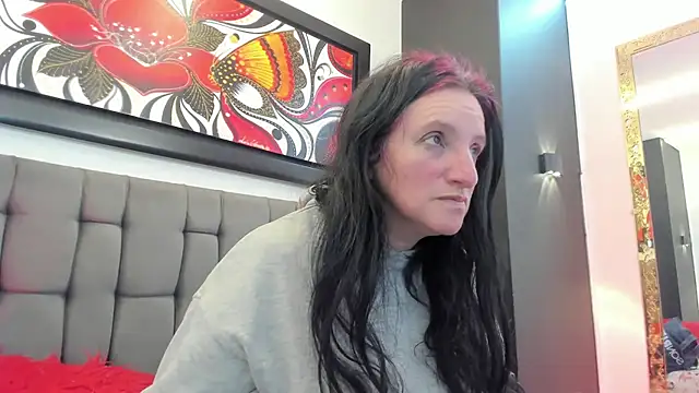 Snapshot of CloeMature chatting on July 13, 2026, 2:33 am CloeMature online show from July 13, 2026, 2:33 am