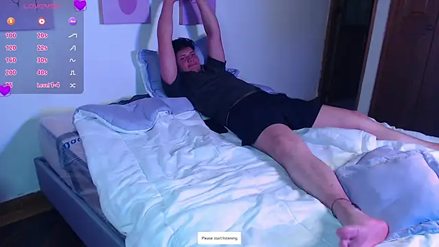 Snapshot of Wildseductor1 chatting on June 2, 2026, 10:54 pm Wildseductor1 online show from June 2, 2026, 10:54 pm