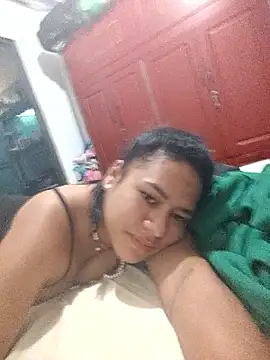 Snapshot of AntonellaMonroew chatting on May 21, 2026, 2:14 pm AntonellaMonroew online show from May 21, 2026, 2:14 pm