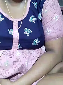tamilkavitha123 online show from June 30, 2026, 5:13 pm