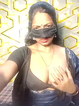 Juli 80 online show from July 1, 2026, 6:08 pm