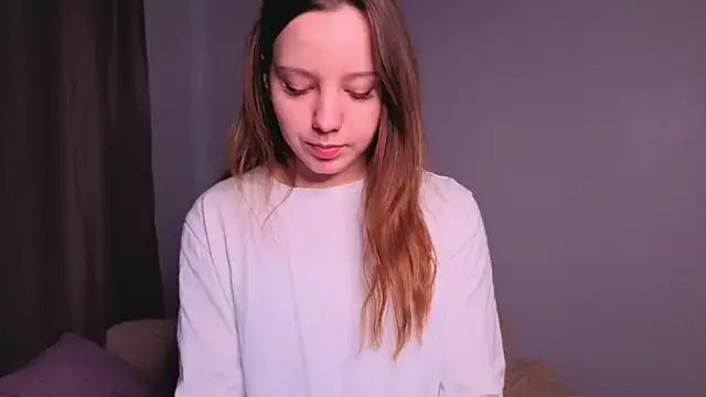 lolytaberry online show from May 25, 2026, 2:11 am