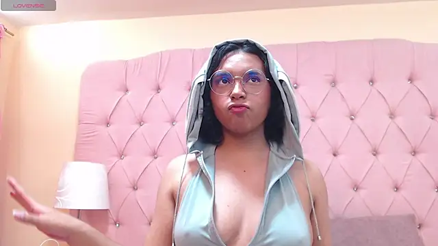 Emmaa Lexx online show from June 2, 2026, 2:00 am