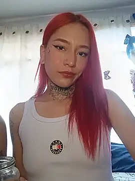ChicaFuegoDulce online show from July 16, 2026, 3:20 pm