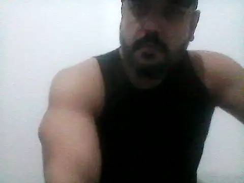 Snapshot of stallony chatting on May 10, 2026, 11:50 pm stallony online show from May 10, 2026, 11:50 pm