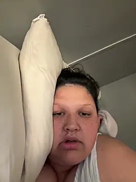 plussizemama online show from May 11, 2026, 2:02 am