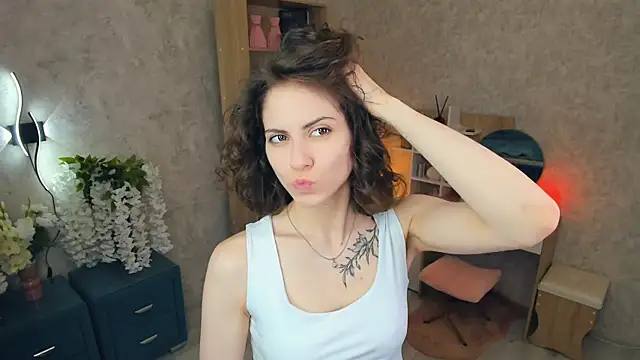 Snapshot of Kimasichka chatting on June 11, 2026, 5:37 am Kimasichka online show from June 11, 2026, 5:37 am
