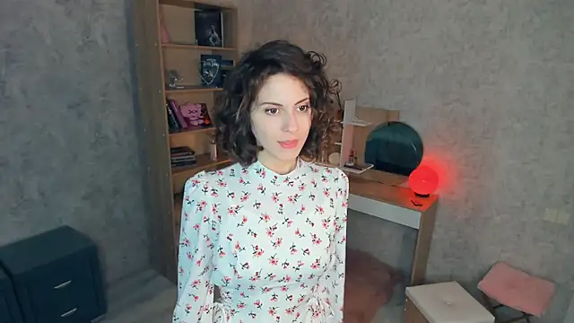 Snapshot of Kimasichka chatting on May 18, 2026, 7:35 am Kimasichka online show from May 18, 2026, 7:35 am