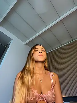 Snapshot of Natalia__vidal chatting on June 14, 2026, 8:21 pm Natalia vidal online show from June 14, 2026, 8:21 pm