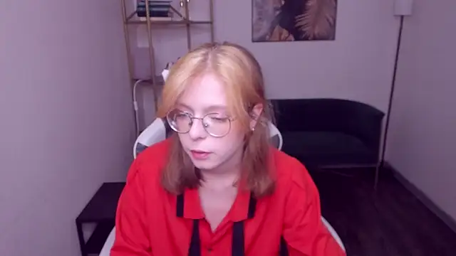 Snapshot of FoxxyyPolly chatting on May 16, 2026, 6:23 am FoxxyyPolly online show from May 16, 2026, 6:23 am