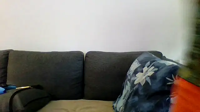 Snapshot of Andromede93 chatting on May 19, 2026, 7:26 am Andromede93 online show from May 19, 2026, 7:26 am