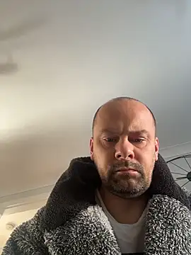 NakedAndrewHot online show from June 14, 2026, 7:20 am