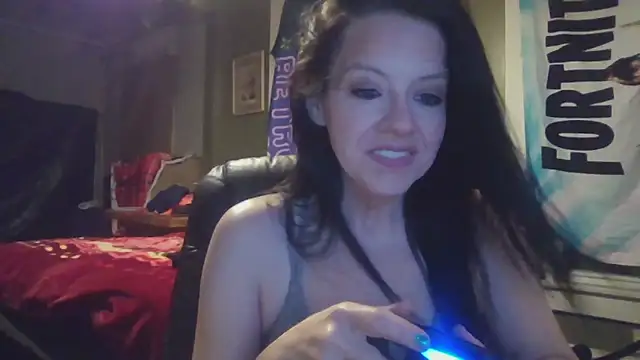 Snapshot of Bungulators chatting on June 17, 2026, 3:39 am Bungulators online show from June 17, 2026, 3:39 am