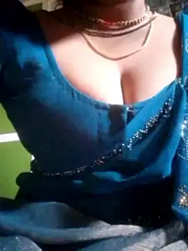 Aashiya khan0 online show from May 7, 2026, 10:40 am