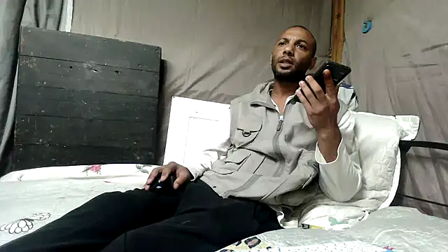Snapshot of Camodick chatting on May 29, 2026, 7:53 pm Camodick online show from May 29, 2026, 7:53 pm