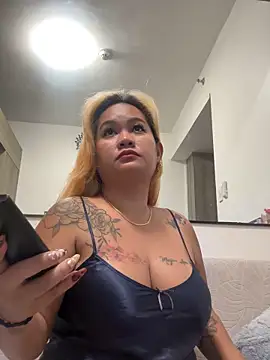 Snapshot of queenmia__ph chatting on May 11, 2026, 7:11 pm queenmia ph online show from May 11, 2026, 7:11 pm
