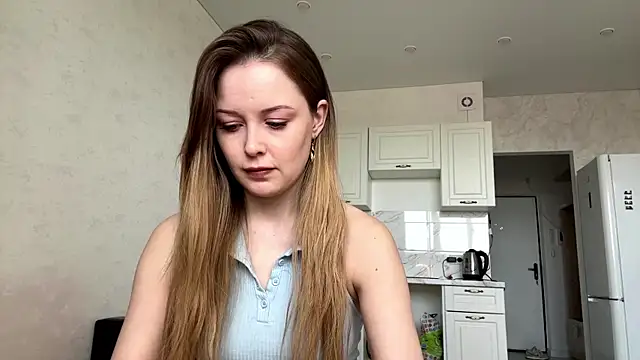 MarryMurietto online show from May 11, 2026, 8:05 am