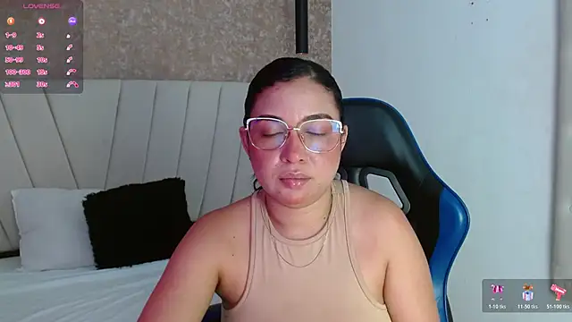 Snapshot of AliceSmity__ chatting on June 11, 2026, 1:08 pm AliceSmity online show from June 11, 2026, 1:08 pm