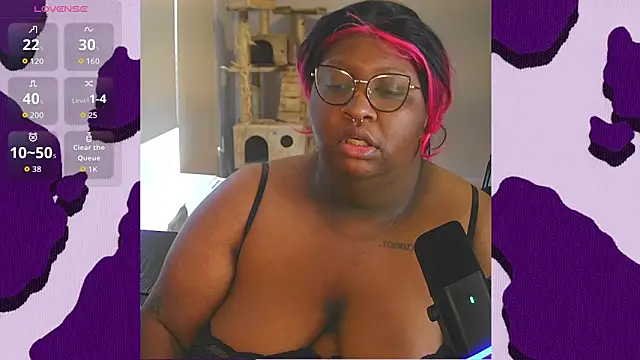 Snapshot of xxmoniquestarrxx chatting on May 24, 2026, 2:06 pm xxmoniquestarrxx online show from May 24, 2026, 2:06 pm
