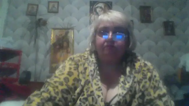 MarinaFarina53 online show from May 15, 2026, 8:51 pm