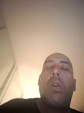 Mikeyjoe2840 online show from May 10, 2026, 1:36 pm