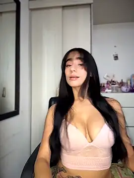 Alejandraa02 online show from May 30, 2026, 10:26 pm