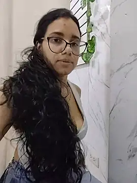 Snapshot of alanahot94 chatting on July 17, 2026, 10:40 pm alanahot94 online show from July 17, 2026, 10:40 pm