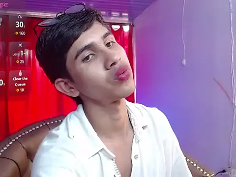 Snapshot of joshua_saenz_ chatting on June 2, 2026, 8:31 pm joshua saenz online show from June 2, 2026, 8:31 pm