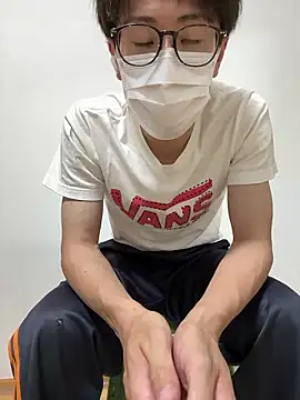 Snapshot of h_japmen chatting on June 28, 2026, 4:13 pm h japmen online show from June 28, 2026, 4:13 pm