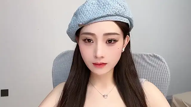  222Mia online show from May 27, 2026, 9:16 am