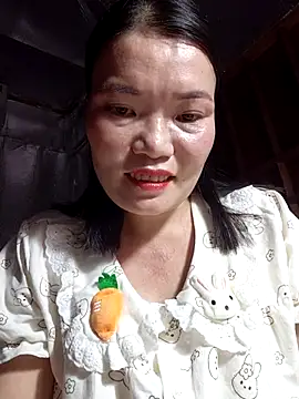 Snapshot of -Trici- chatting on June 1, 2026, 2:39 pm -Trici- online show from June 1, 2026, 2:39 pm