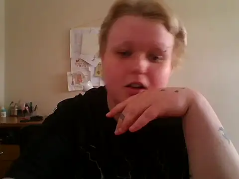 Snapshot of Maylamayla chatting on May 11, 2026, 1:23 pm Maylamayla online show from May 11, 2026, 1:23 pm