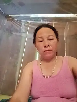 Snapshot of girl_cute69 chatting on May 26, 2026, 9:29 am girl cute69 online show from May 26, 2026, 9:29 am