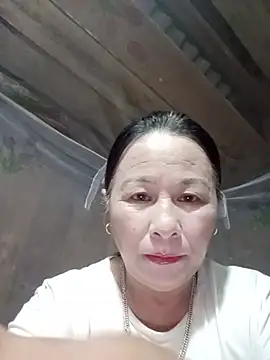 girl cute69 online show from June 24, 2026, 3:43 pm