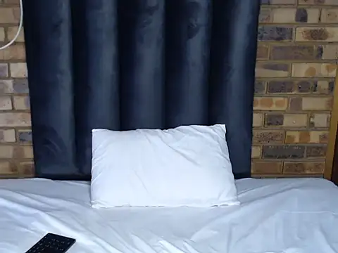 Thique DollX online show from May 11, 2026, 6:48 am