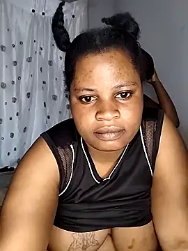 Snapshot of JuicyHoney_01 chatting on June 13, 2026, 5:05 am JuicyHoney 01 online show from June 13, 2026, 5:05 am