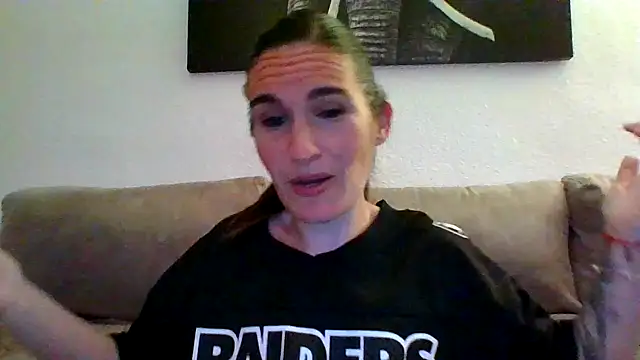 Snapshot of aurasensual69 chatting on May 30, 2026, 2:07 am aurasensual69 online show from May 30, 2026, 2:07 am