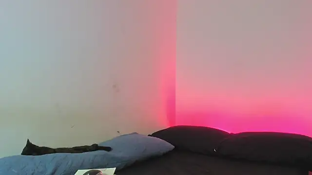Snapshot of Elagrace_ chatting on July 1, 2026, 12:00 am Elagrace online show from July 1, 2026, 12:00 am