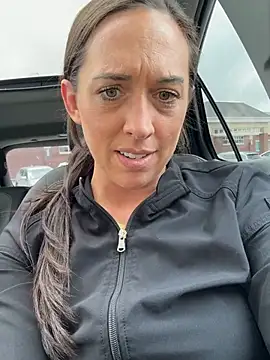 JosieX14 online show from June 8, 2026, 5:35 pm