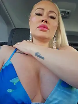 Snapshot of MILFBARBY chatting on May 18, 2026, 7:13 am MILFBARBY online show from May 18, 2026, 7:13 am