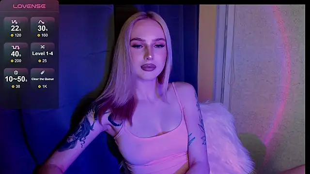 MichelleVelour online show from June 8, 2026, 5:13 pm