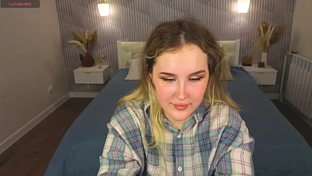 Stacey Dawson online show from June 16, 2026, 8:58 am