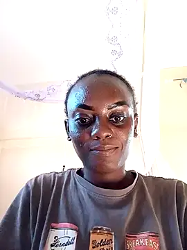 LaylaTheLeopardGirl online show from June 14, 2026, 11:55 am